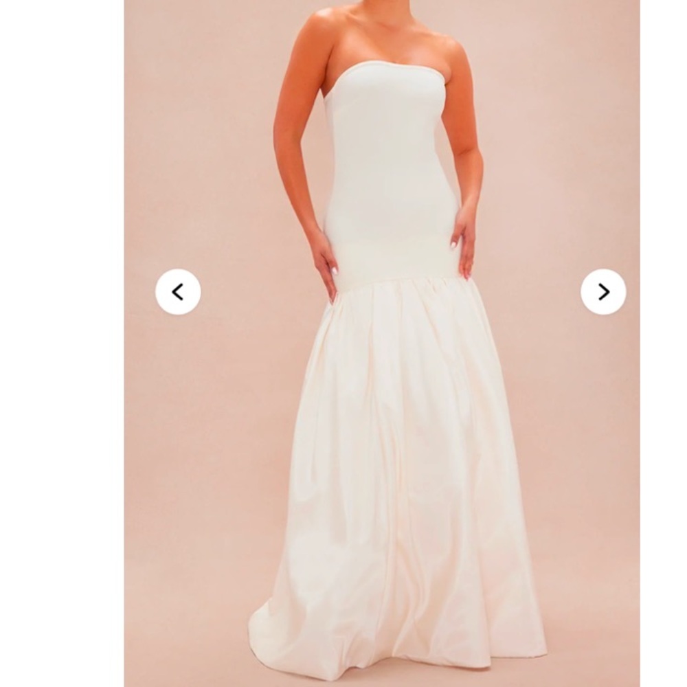 Tulle ivory gown with small jacket NWT